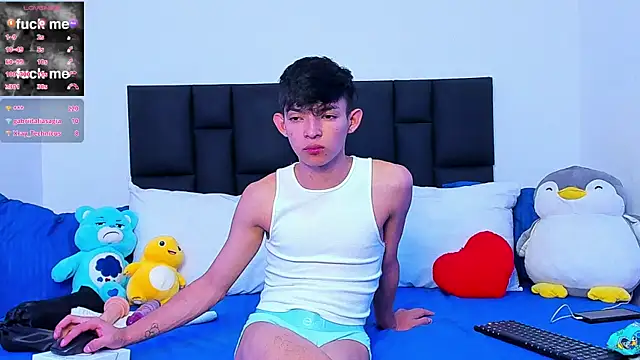 Snapshot of Tonny_twink_ chatting on 5, 3, 2025 Tonny twink  online show from 5, 3, 2025