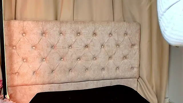 ashleyvalirya online show from 15, 3, 2025