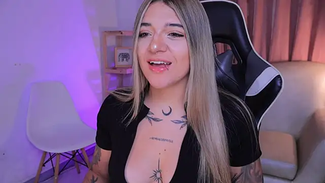 ashleyvalirya online show from 18, 9, 2025