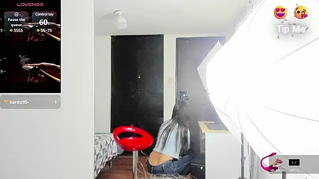 tatiana valencia online show from 13, 1, 2025