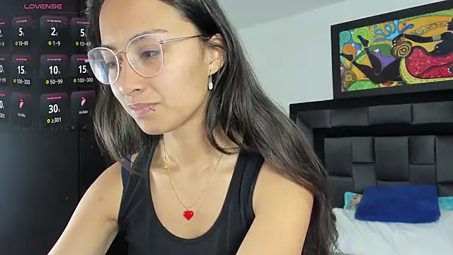 tatiana valencia online show from 12, 3, 2025