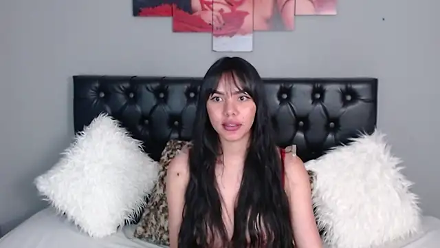 Snapshot of Julietaa_Fox chatting on 17, 12, 2024 Julietaa Fox online show from 17, 12, 2024