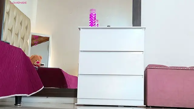 Alexa Miss online show from 12, 1, 2026