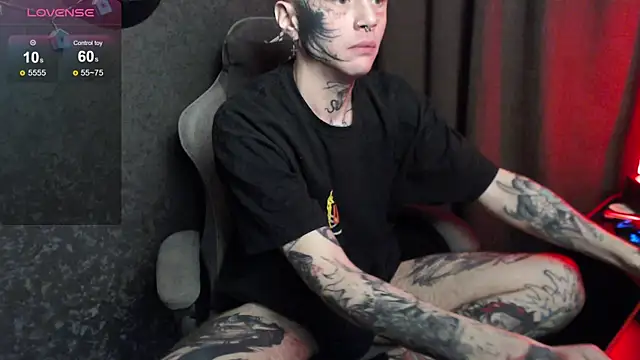 Snapshot of lonelycrystal chatting on 23, 1, 2025 lonelycrystal online show from 23, 1, 2025