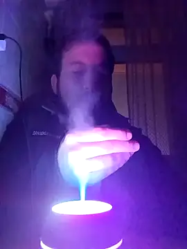 Snapshot of Karizmatikman chatting on 5, 3, 2026 Karizmatikman online show from 5, 3, 2026