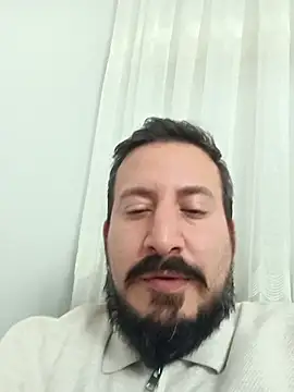 Snapshot of Karizmatikman chatting on 16, 4, 2026 Karizmatikman online show from 16, 4, 2026