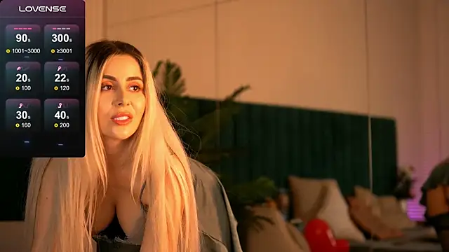 Kylie Benton online show from 6, 3, 2025