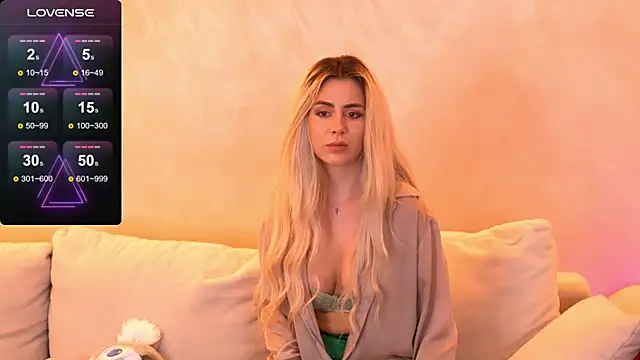 Kylie Benton online show from 25, 9, 2025