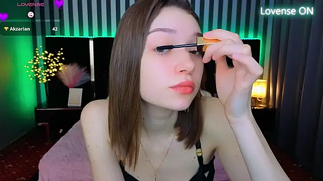 Snapshot of Cherry_Wipe chatting on 7, 6, 2026 Cherry Wipe online show from 7, 6, 2026
