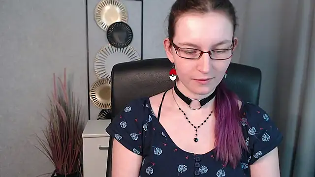 emmaxDelight online show from 17, 12, 2024