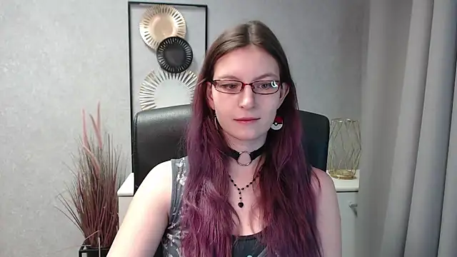 emmaxDelight online show from 22, 12, 2024