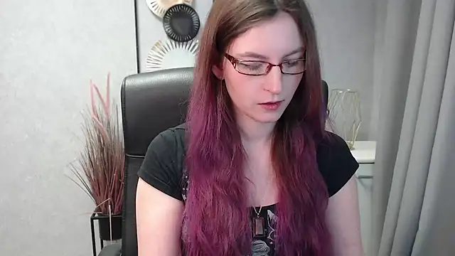 emmaxDelight online show from 26, 1, 2025