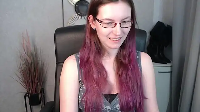 emmaxDelight online show from 6, 2, 2025