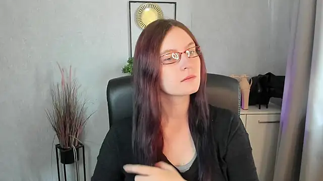 emmaxDelight online show from 15, 7, 2026