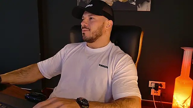 AngeloEric online show from 21, 12, 2025