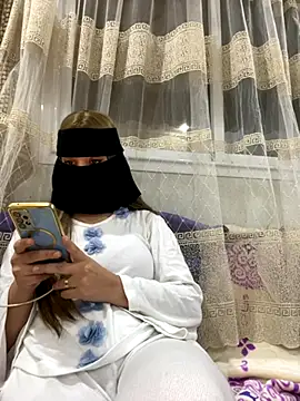 jijijoudia online show from 4, 12, 2025