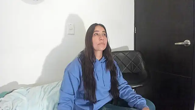 Snapshot of electra_hunt chatting on 21, 12, 2024 electra hunt online show from 21, 12, 2024