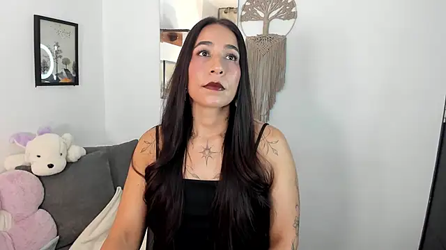 Snapshot of electra_hunt chatting on 6, 5, 2026 electra hunt online show from 6, 5, 2026