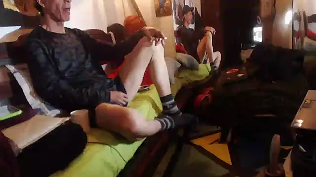 laye19 online show from 29, 11, 2025