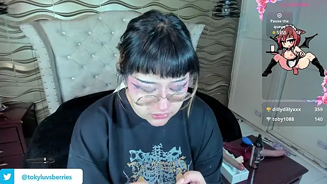 Snapshot of toky_doll chatting on 10, 12, 2024 toky doll online show from 10, 12, 2024