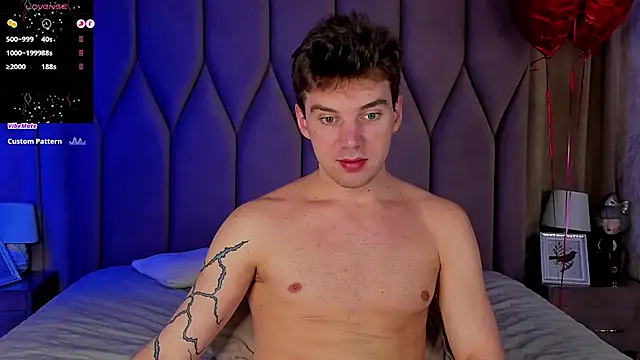 Snapshot of ArthurWhitee chatting on 9, 2, 2025 ArthurWhitee online show from 9, 2, 2025