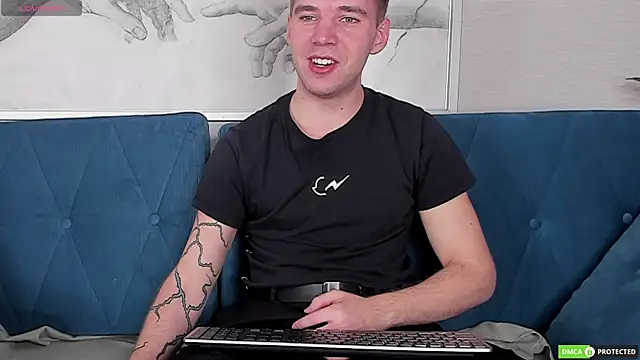 Snapshot of ArthurWhitee chatting on 11, 3, 2025 ArthurWhitee online show from 11, 3, 2025