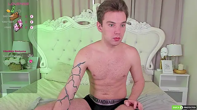 Snapshot of ArthurWhitee chatting on 1, 10, 2025 ArthurWhitee online show from 1, 10, 2025