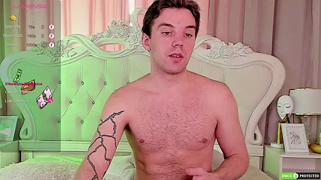 Snapshot of ArthurWhitee chatting on 13, 10, 2025 ArthurWhitee online show from 13, 10, 2025