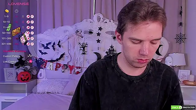 Snapshot of ArthurWhitee chatting on 15, 10, 2025 ArthurWhitee online show from 15, 10, 2025