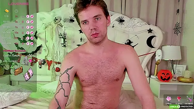 Snapshot of ArthurWhitee chatting on 21, 10, 2025 ArthurWhitee online show from 21, 10, 2025