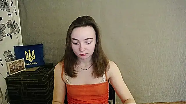  Barbie Kiss  online show from 28, 1, 2025