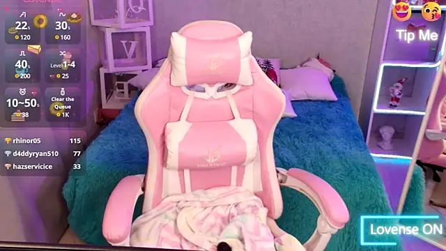 Snapshot of Dina_dee chatting on 12, 1, 2025 Dina dee online show from 12, 1, 2025