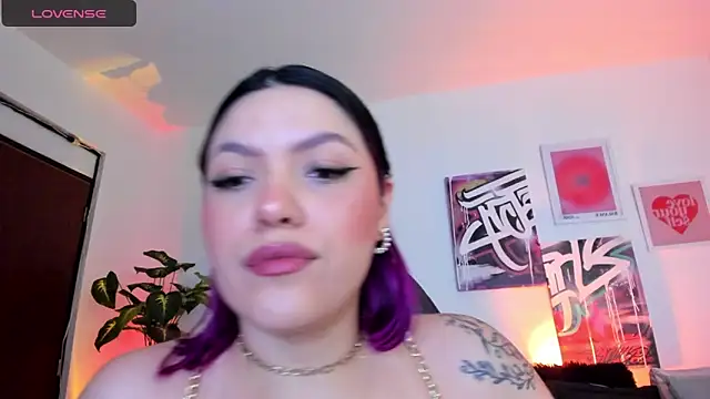 AnnieHuntters online show from 8, 1, 2025