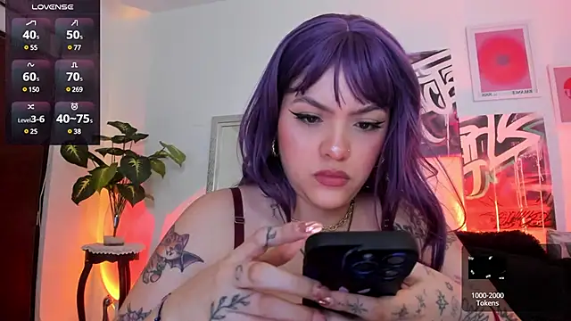 AnnieHuntters online show from 11, 2, 2025