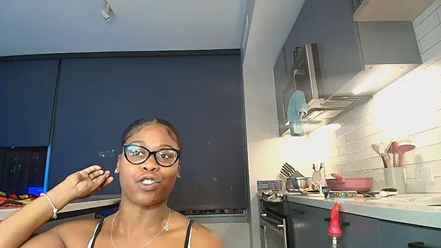 Snapshot of Naomiruty chatting on 8, 4, 2026 Naomiruty online show from 8, 4, 2026