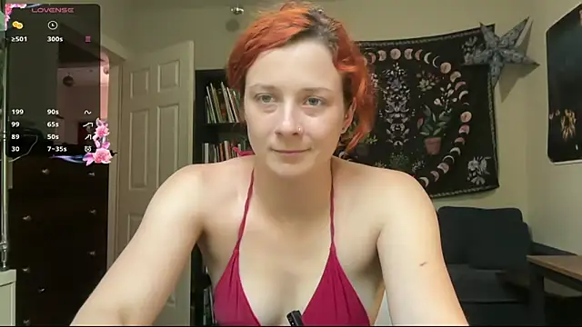 Snapshot of Aria_Fields chatting on 13, 4, 2026 Aria Fields online show from 13, 4, 2026