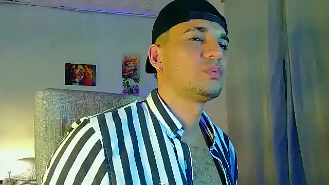 Snapshot of Jeff_Kent2 chatting on 10, 9, 2025 Jeff Kent2 online show from 10, 9, 2025