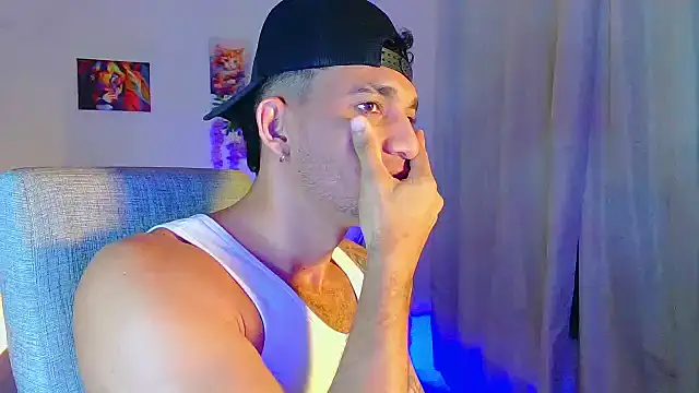 Snapshot of Jeff_Kent2 chatting on 12, 9, 2025 Jeff Kent2 online show from 12, 9, 2025