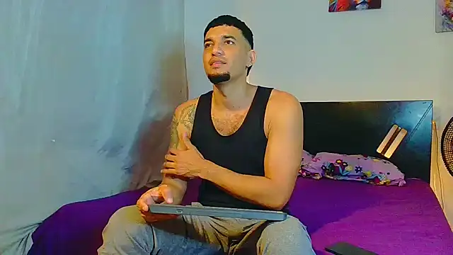 Snapshot of Jeff_Kent2 chatting on 25, 11, 2025 Jeff Kent2 online show from 25, 11, 2025