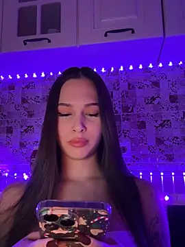 Snapshot of EricaWalls chatting on 1, 2, 2025 EricaWalls online show from 1, 2, 2025