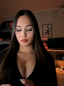 Snapshot of EricaWalls chatting on 13, 9, 2025 EricaWalls online show from 13, 9, 2025