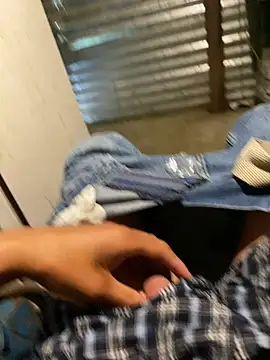 Snapshot of littybrowela12 chatting on 18, 11, 2025 littybrowela12 online show from 18, 11, 2025