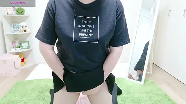 Snapshot of o-Aya-o chatting on 21, 12, 2024 o-Aya-o online show from 21, 12, 2024