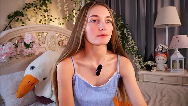 MonaEldon online show from 11, 11, 2025