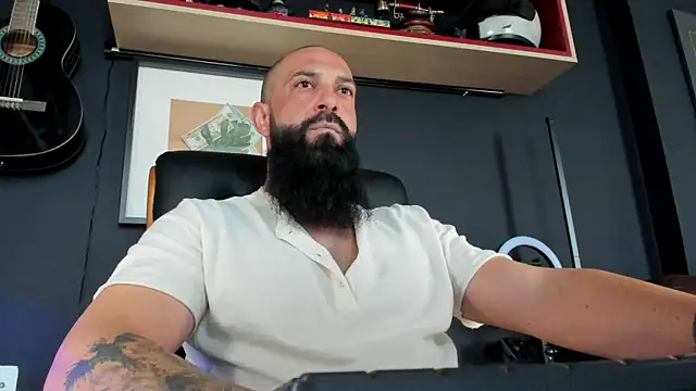 Snapshot of axxelrich_ chatting on 5, 2, 2025 axxelrich  online show from 5, 2, 2025
