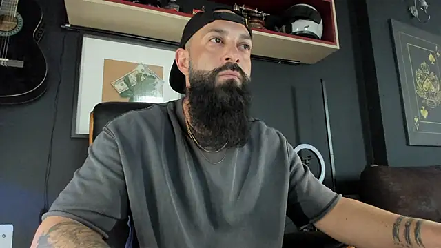 Snapshot of axxelrich_ chatting on 15, 2, 2025 axxelrich  online show from 15, 2, 2025