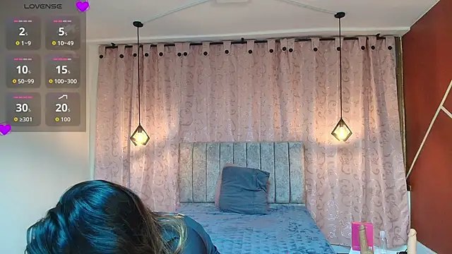 VioletaScott  online show from 5, 11, 2025