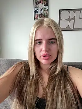 Snapshot of yourhornyslut chatting on 19, 7, 2026 yourhornyslut online show from 19, 7, 2026