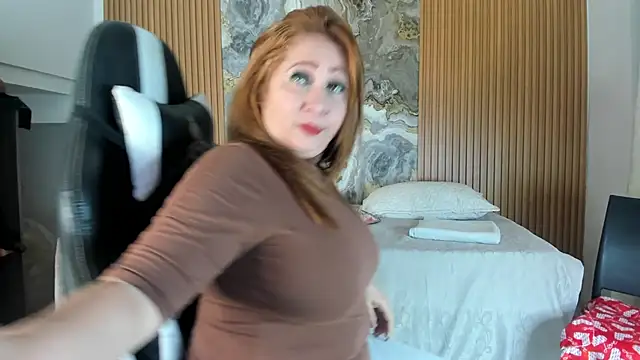 Danna topless online show from 19, 11, 2025