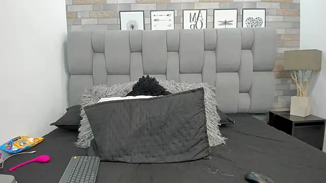 KariinaTaylor online show from 27, 10, 2025